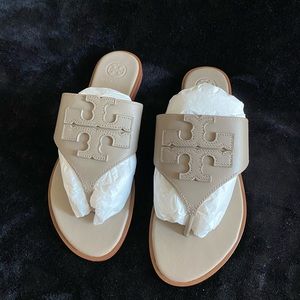 Tory Burch Weston Full Logo Thong Sandals – French Gray – Size 8 (NIB)